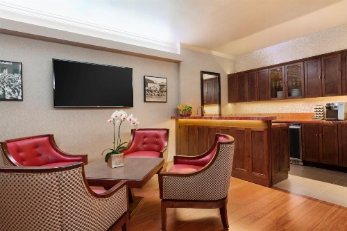 USC Hotel image 26